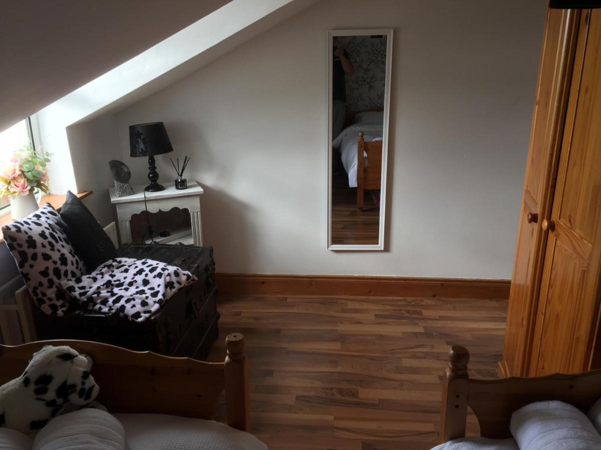 Burns Cottage บัลลีเฮกุเอ ภายนอก รูปภาพ